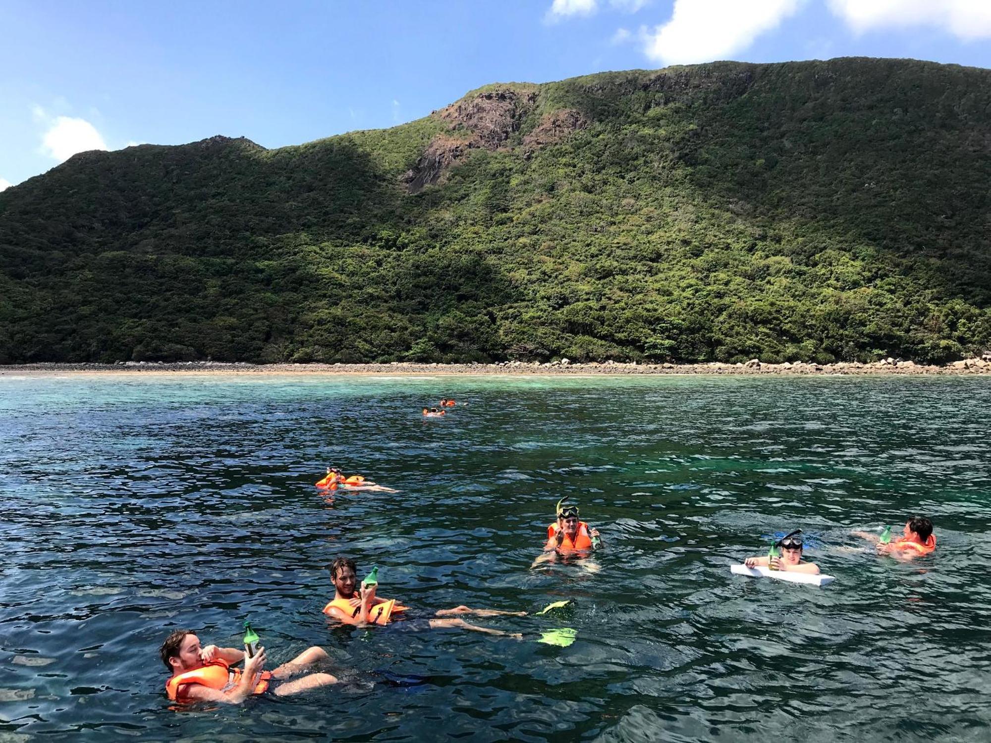 Con Dao Backpacker - Loco Camping Chi Khu Co Ong Exterior foto